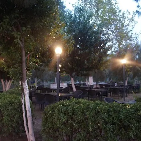 Camlik Restaurant מלון