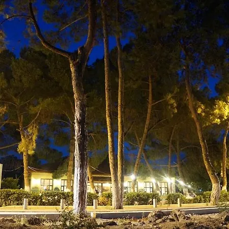 Camlik Restaurant מלון